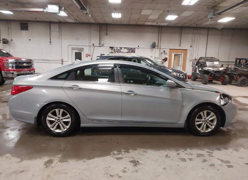 Photo 13 of 2011 Hyundai Sonata GLS (VIN 5NPEB4AC8BH202834)