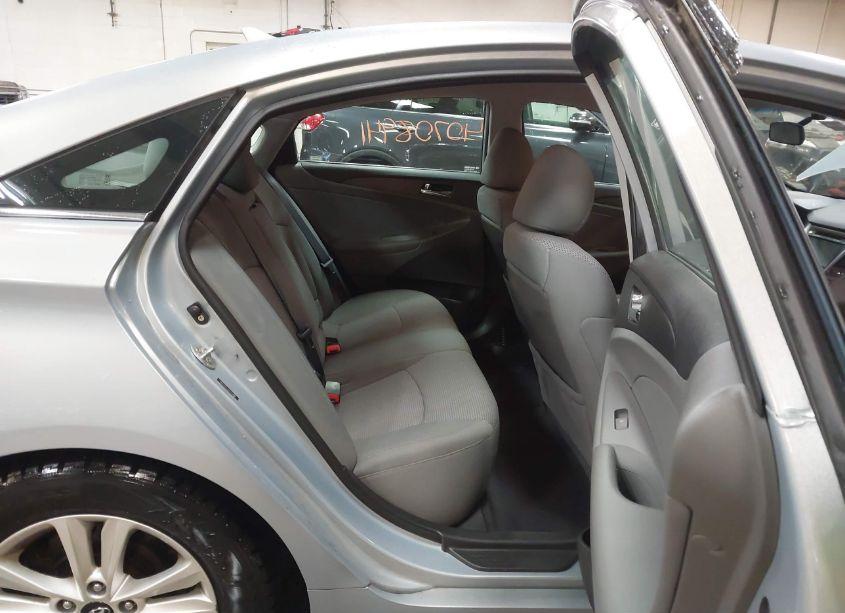 Photo 8 of 2011 Hyundai Sonata GLS (VIN 5NPEB4AC8BH202834)