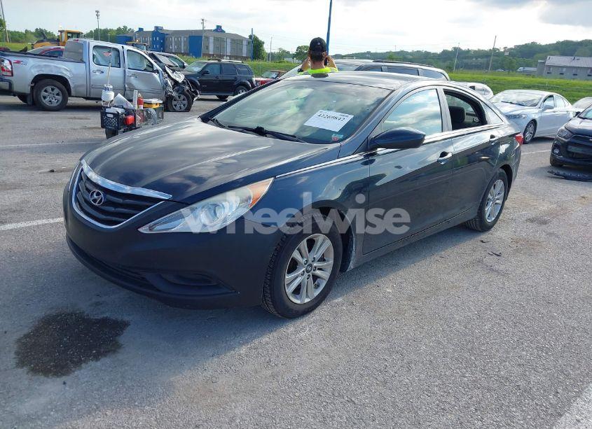 Photo 2 of 2011 Hyundai Sonata GLS (VIN 5NPEB4AC8BH216779)