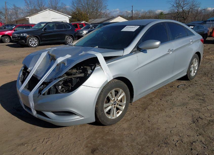 Photo 2 of 2011 Hyundai Sonata GLS (VIN 5NPEB4AC8BH233436)