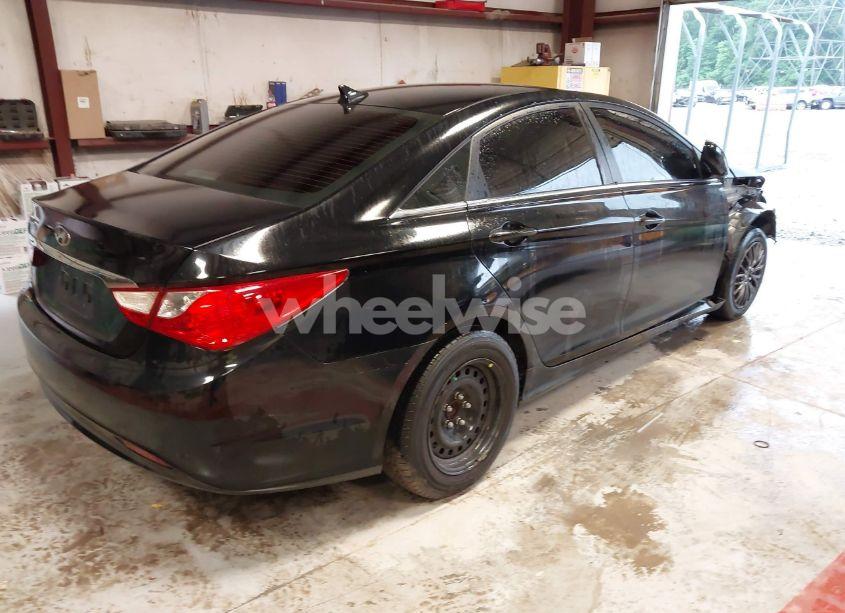 Photo 4 of 2011 Hyundai Sonata GLS (VIN 5NPEB4AC8BH299730)