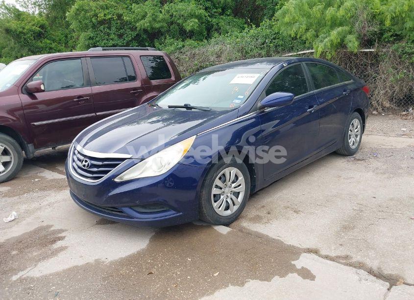 Photo 2 of 2012 Hyundai Sonata GLS (VIN 5NPEB4AC8CH325972)