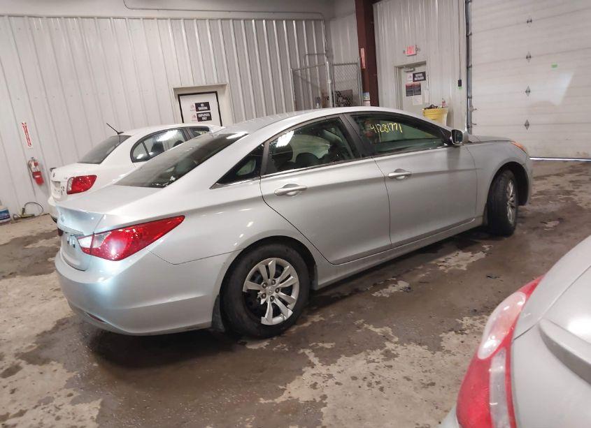 Photo 4 of 2012 Hyundai Sonata GLS (VIN 5NPEB4AC8CH335126)