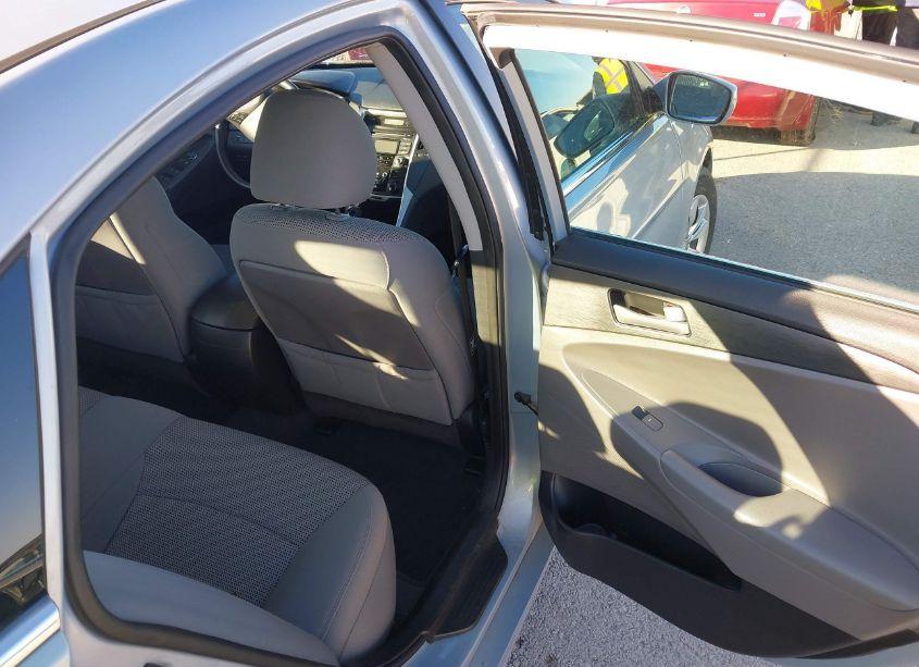 Photo 8 of 2012 Hyundai Sonata GLS (VIN 5NPEB4AC8CH447876)