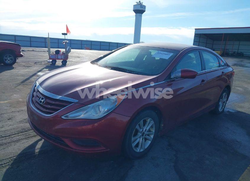 Photo 2 of 2012 Hyundai Sonata GLS (VIN 5NPEB4AC8CH462801)