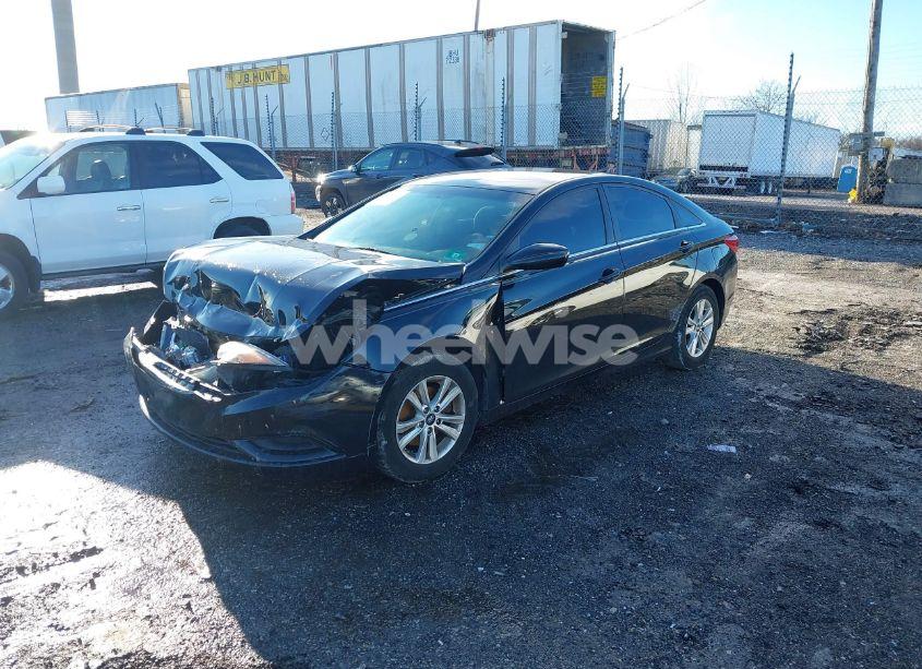 Photo 2 of 2012 Hyundai Sonata GLS (VIN 5NPEB4AC8CH485477)
