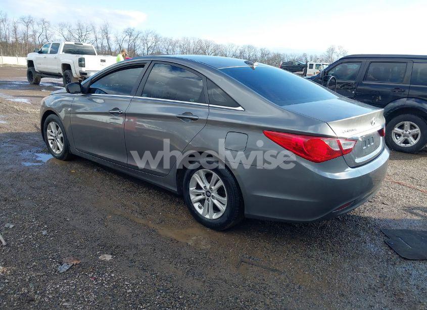 Photo 3 of 2013 Hyundai Sonata GLS (VIN 5NPEB4AC8DH548014)