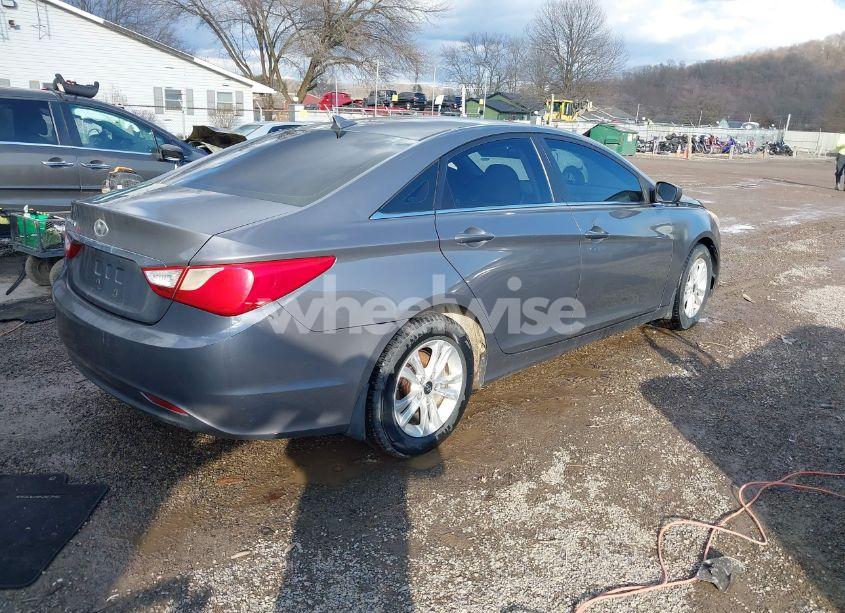 Photo 4 of 2013 Hyundai Sonata GLS (VIN 5NPEB4AC8DH548014)