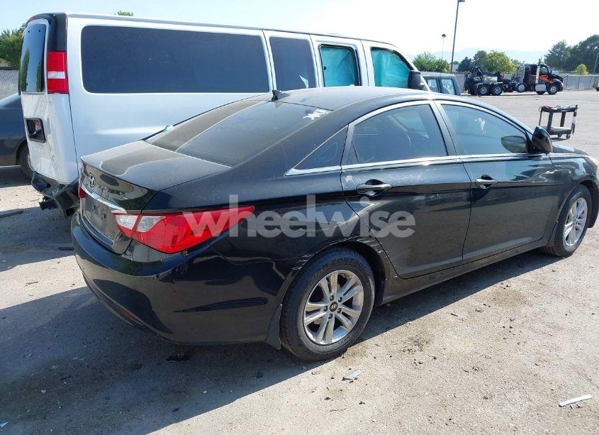 Photo 4 of 2013 Hyundai Sonata GLS (VIN 5NPEB4AC8DH553567)
