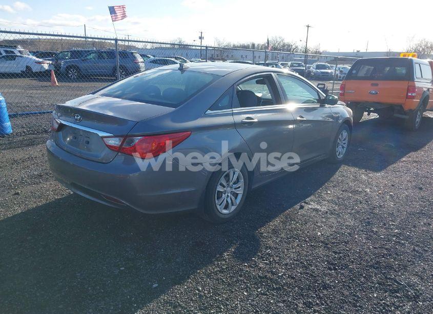 Photo 4 of 2013 Hyundai Sonata GLS (VIN 5NPEB4AC8DH554055)