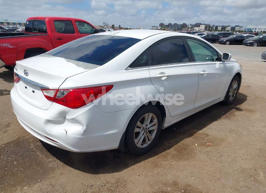 Photo 4 of 2013 Hyundai Sonata GLS (VIN 5NPEB4AC8DH570451)