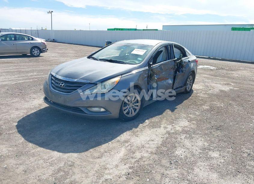 Photo 2 of 2013 Hyundai Sonata GLS (VIN 5NPEB4AC8DH593860)