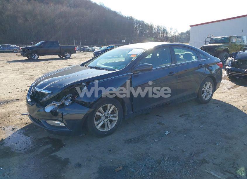 Photo 2 of 2013 Hyundai Sonata GLS (VIN 5NPEB4AC8DH619762)