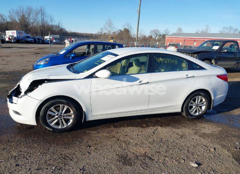 Photo 14 of 2013 Hyundai Sonata GLS (VIN 5NPEB4AC8DH664281)