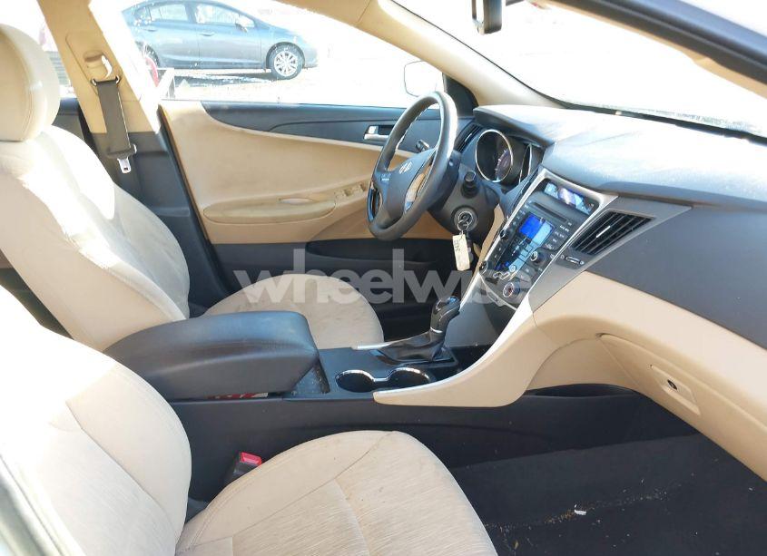Photo 5 of 2013 Hyundai Sonata GLS (VIN 5NPEB4AC8DH664281)