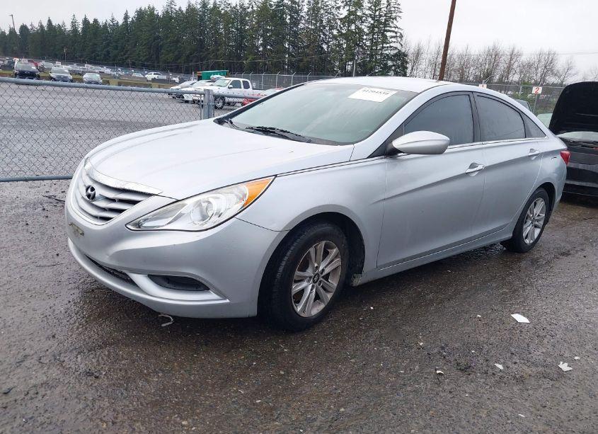 Photo 2 of 2013 Hyundai Sonata GLS (VIN 5NPEB4AC8DH681050)