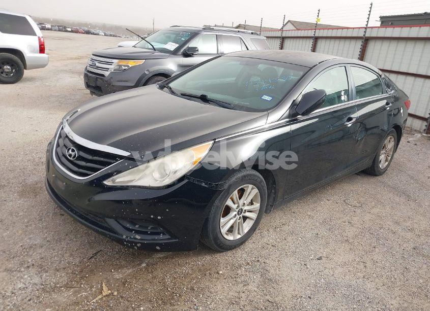 Photo 2 of 2013 Hyundai Sonata GLS (VIN 5NPEB4AC8DH700325)