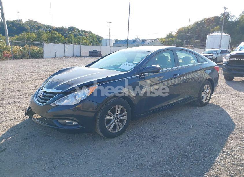 Photo 2 of 2013 Hyundai Sonata GLS (VIN 5NPEB4AC8DH710997)