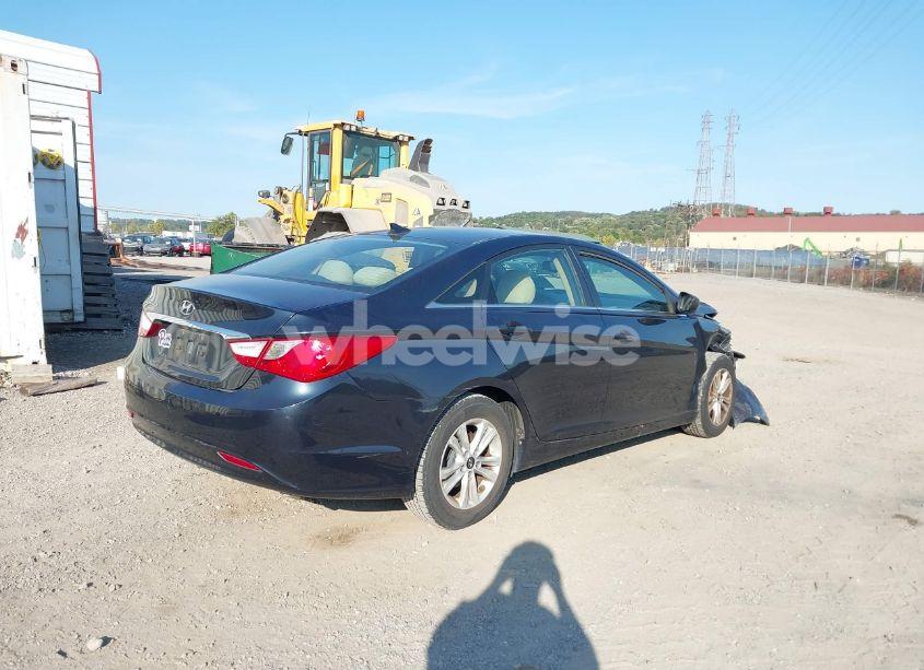 Photo 4 of 2013 Hyundai Sonata GLS (VIN 5NPEB4AC8DH710997)