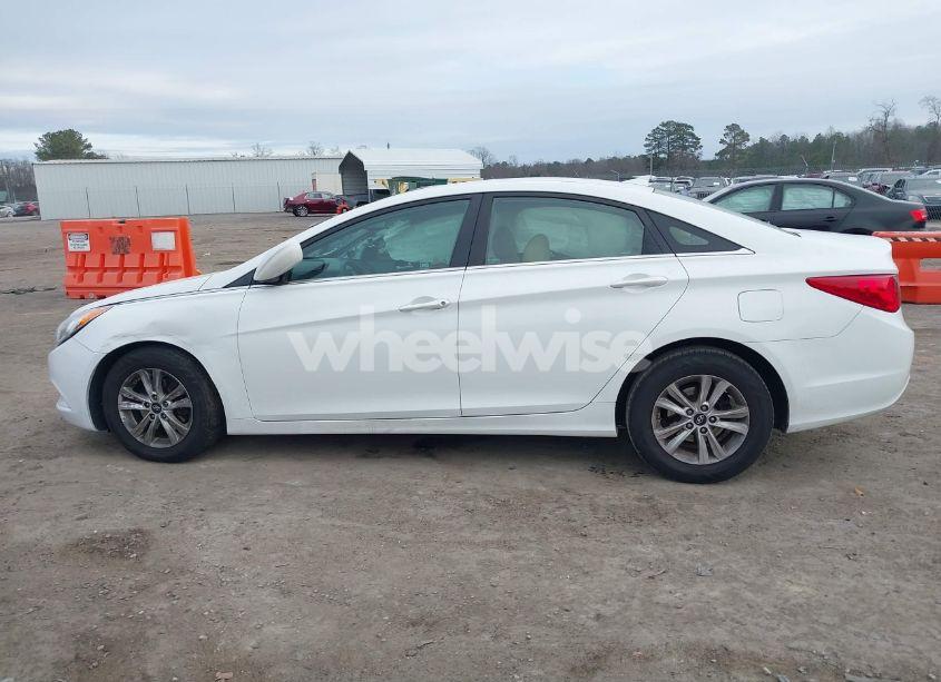 Photo 14 of 2013 Hyundai Sonata GLS (VIN 5NPEB4AC8DH712376)
