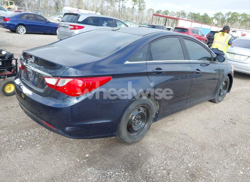 Photo 4 of 2013 Hyundai Sonata GLS (VIN 5NPEB4AC8DH726312)