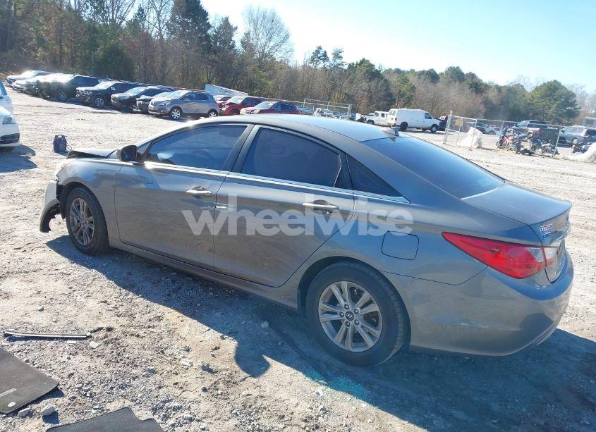 Photo 3 of 2013 Hyundai Sonata GLS (VIN 5NPEB4AC8DH730456)