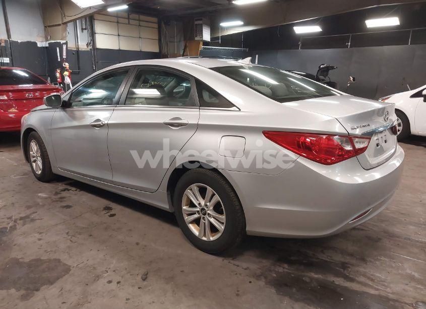Photo 3 of 2013 Hyundai Sonata GLS (VIN 5NPEB4AC8DH737973)