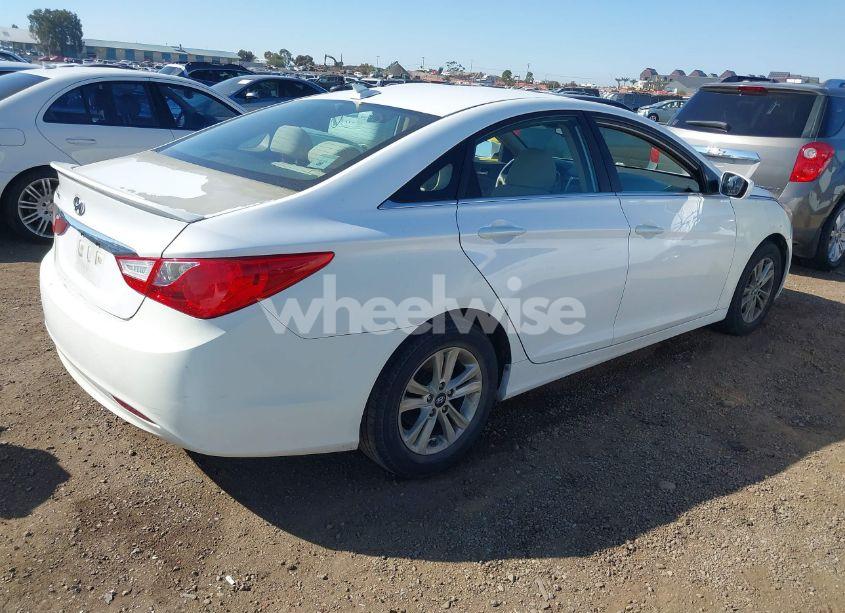 Photo 4 of 2013 Hyundai Sonata GLS (VIN 5NPEB4AC8DH748813)