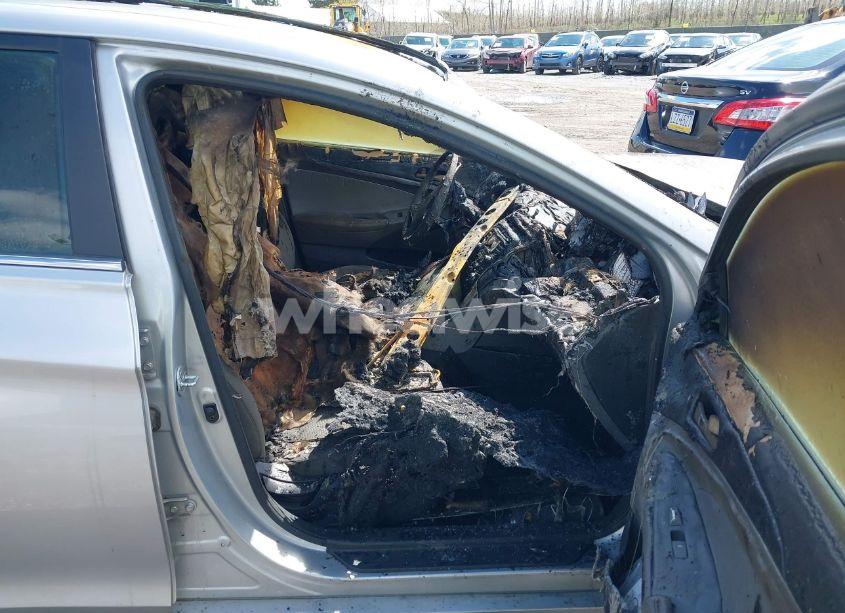 Photo 5 of 2013 Hyundai Sonata GLS (VIN 5NPEB4AC8DH751646)