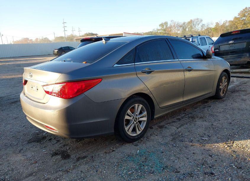Photo 4 of 2013 Hyundai Sonata GLS (VIN 5NPEB4AC8DH759942)