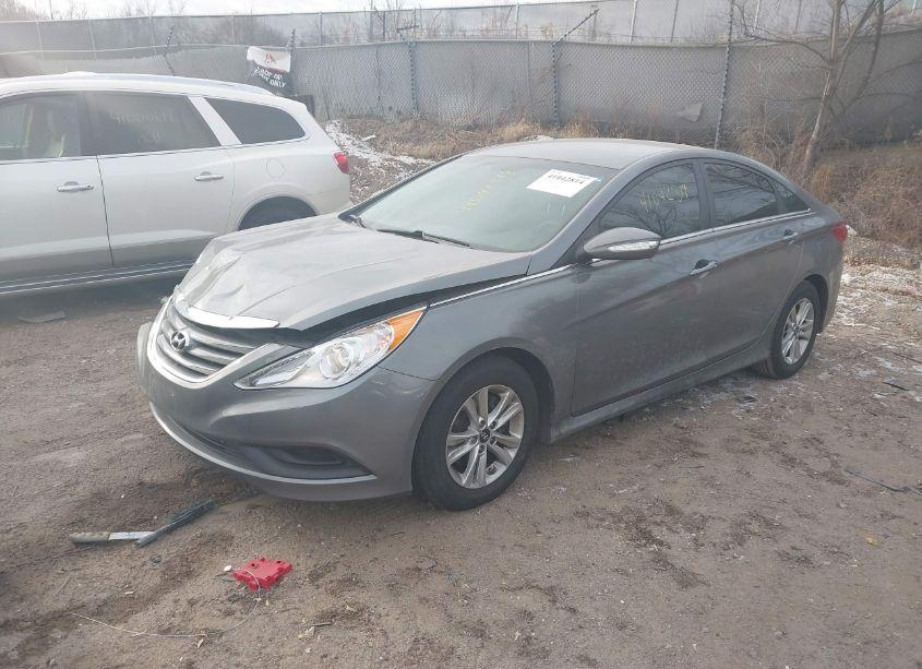 Photo 2 of 2014 Hyundai Sonata GLS (VIN 5NPEB4AC8EH928245)