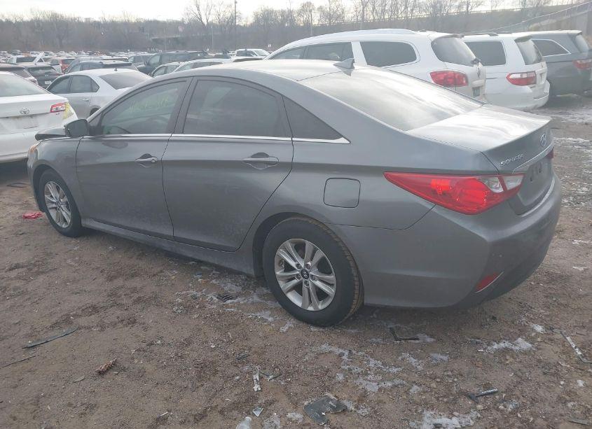 Photo 3 of 2014 Hyundai Sonata GLS (VIN 5NPEB4AC8EH928245)