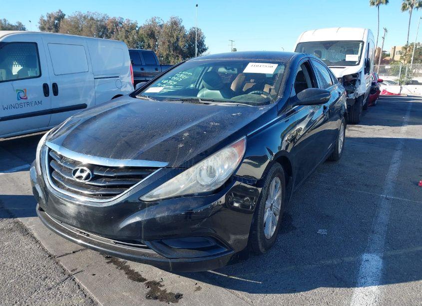 Photo 2 of 2011 Hyundai Sonata GLS (VIN 5NPEB4AC9BH007129)