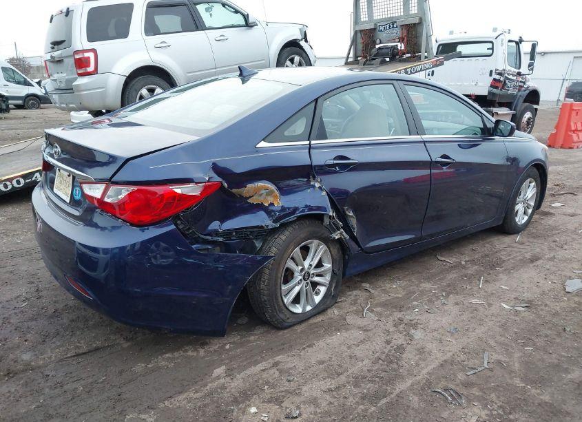 Photo 4 of 2011 Hyundai Sonata GLS (VIN 5NPEB4AC9BH043502)