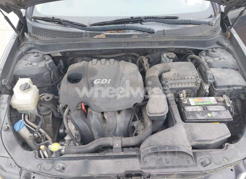 Photo 10 of 2011 Hyundai Sonata GLS (VIN 5NPEB4AC9BH044956)