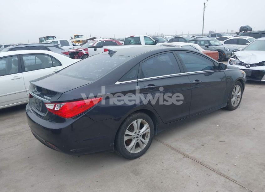 Photo 4 of 2011 Hyundai Sonata GLS (VIN 5NPEB4AC9BH044956)