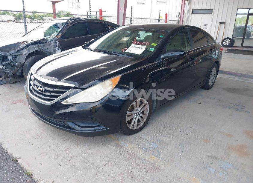 Photo 2 of 2011 Hyundai Sonata GLS (VIN 5NPEB4AC9BH047727)