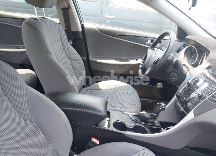 Photo 5 of 2011 Hyundai Sonata GLS (VIN 5NPEB4AC9BH052376)