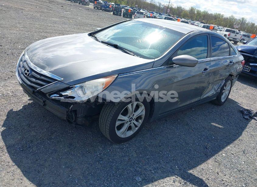 Photo 2 of 2011 Hyundai Sonata GLS (VIN 5NPEB4AC9BH052474)