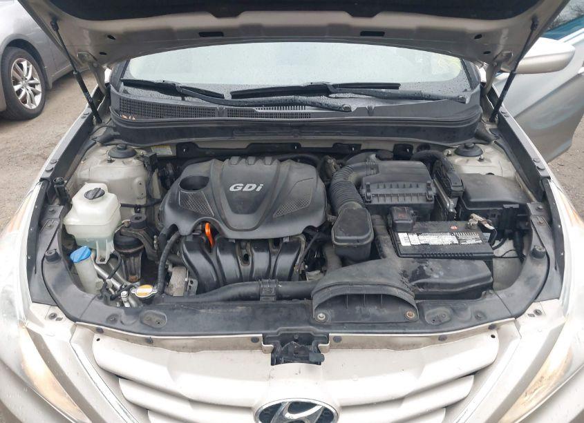 Photo 10 of 2011 Hyundai Sonata GLS (VIN 5NPEB4AC9BH103665)