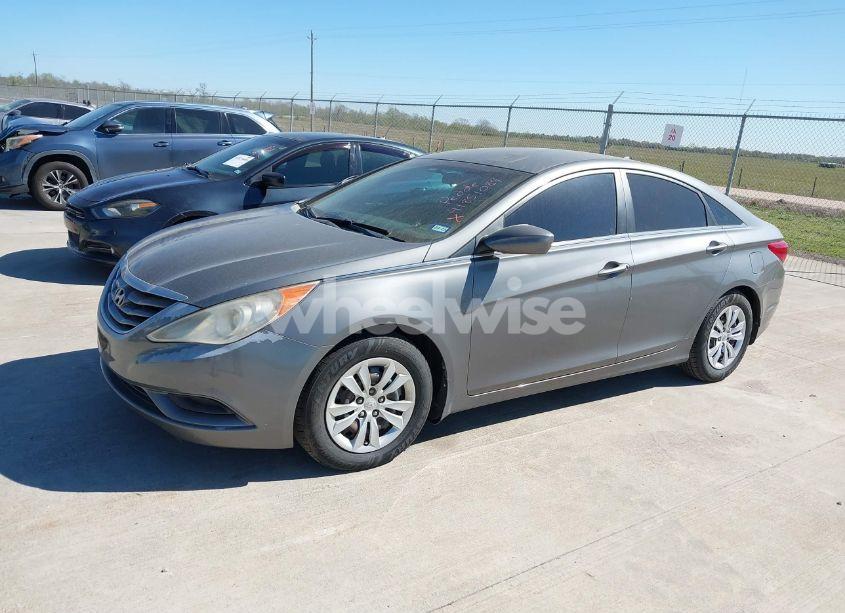 Photo 2 of 2011 Hyundai Sonata GLS (VIN 5NPEB4AC9BH136391)