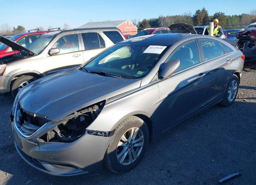 Photo 2 of 2011 Hyundai Sonata GLS (VIN 5NPEB4AC9BH181816)