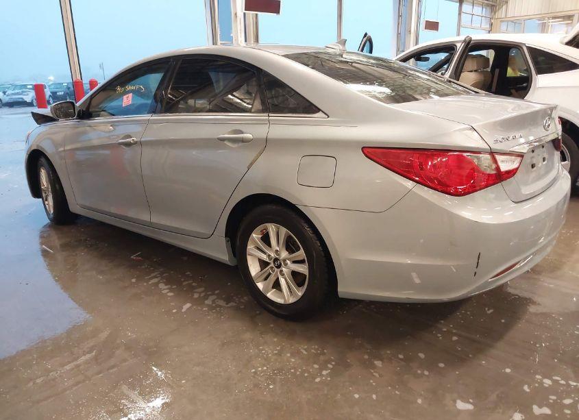 Photo 3 of 2011 Hyundai Sonata GLS (VIN 5NPEB4AC9BH234353)