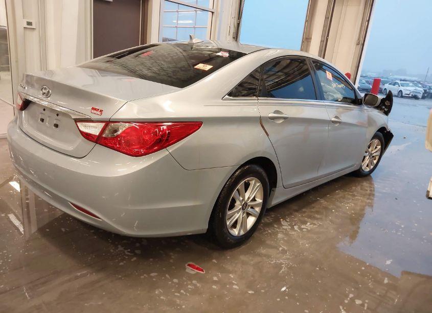 Photo 4 of 2011 Hyundai Sonata GLS (VIN 5NPEB4AC9BH234353)
