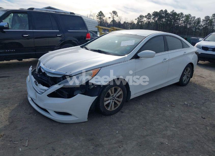 Photo 2 of 2012 Hyundai Sonata GLS (VIN 5NPEB4AC9CH426728)