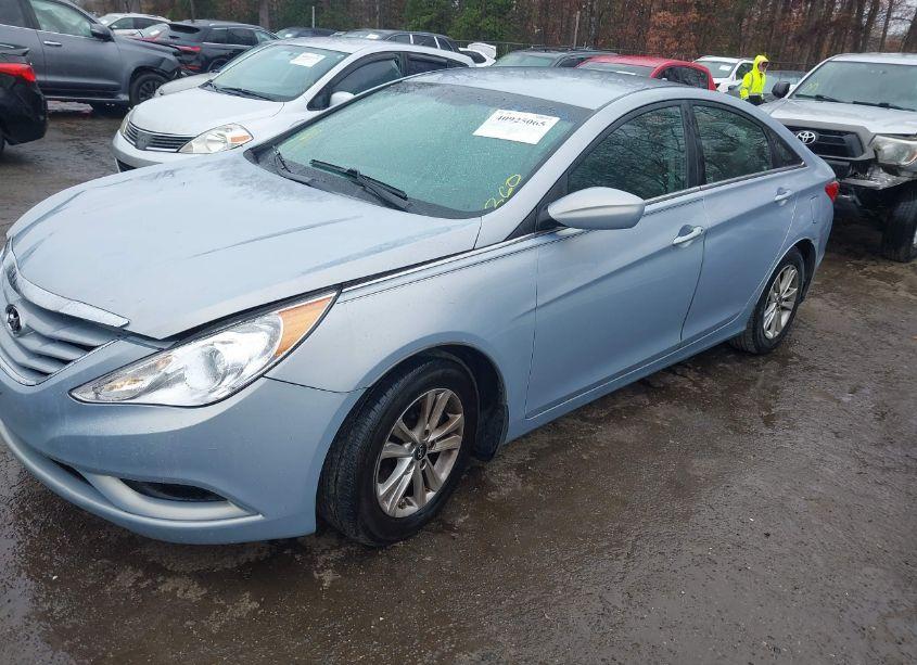 Photo 2 of 2012 Hyundai Sonata GLS (VIN 5NPEB4AC9CH452651)