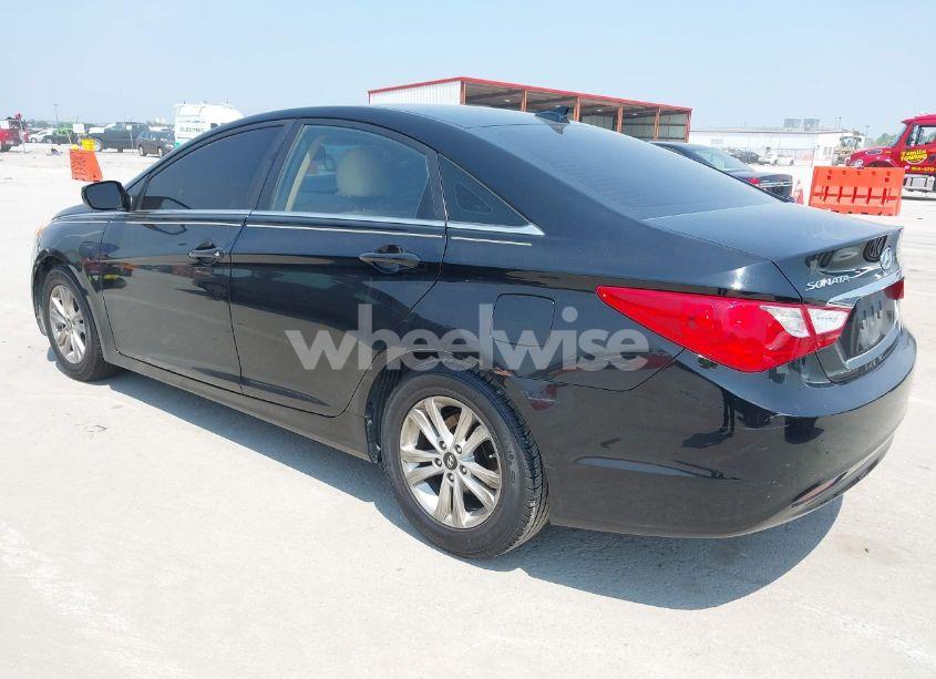 Photo 3 of 2013 Hyundai Sonata GLS (VIN 5NPEB4AC9DH531707)
