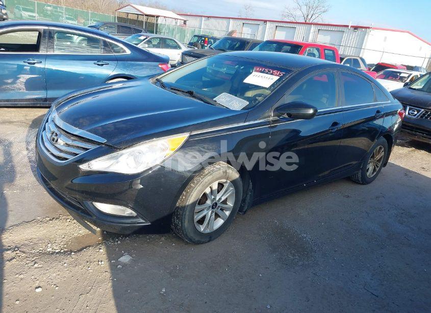 Photo 2 of 2013 Hyundai Sonata GLS (VIN 5NPEB4AC9DH545896)