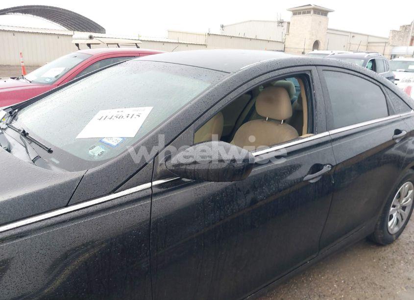 Photo 6 of 2013 Hyundai Sonata GLS (VIN 5NPEB4AC9DH559586)