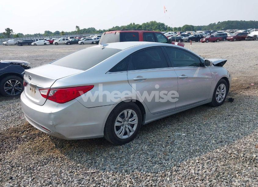 Photo 4 of 2013 Hyundai Sonata GLS (VIN 5NPEB4AC9DH586013)